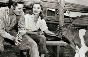 Everyone Remembers the Songs ā But Not the Strange Hair Mistake That Slipped Past Editors